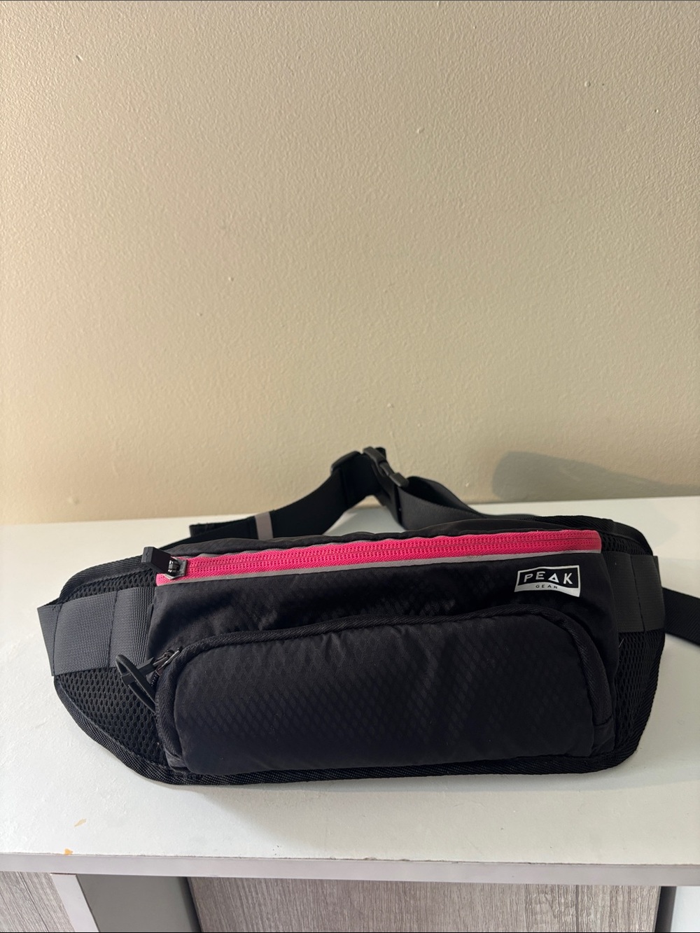 Peak Black Belt Bag with Pink Zipper Accent